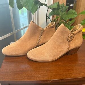 JACK ROGERS  "Peyton" brown suede ankle boots SIZE 9